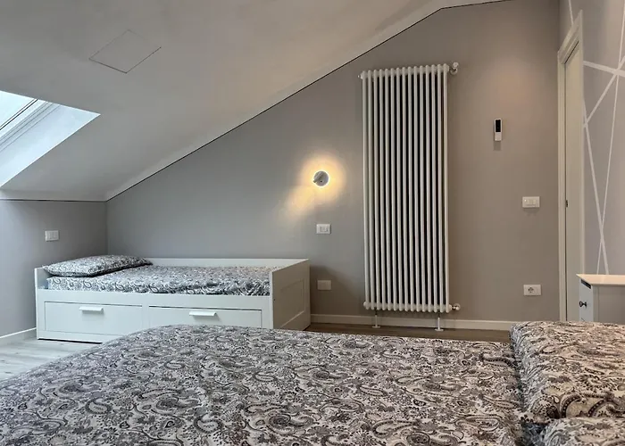 La Mansarda Sul Apartment *